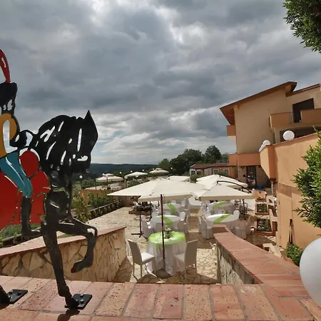 Giulia Del Cavaliere בית הארחה קסטרווילארי