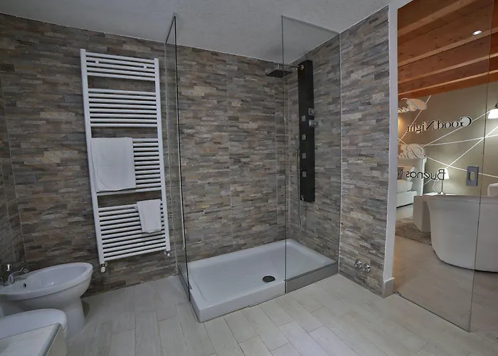 Giulia Del Cavaliere 招待所 卡斯特罗维拉里