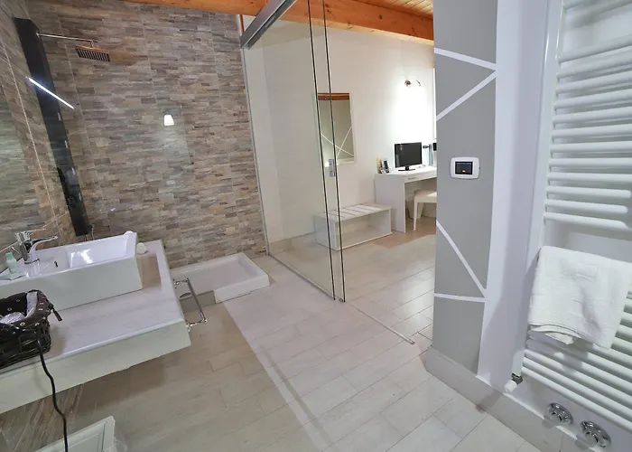 招待所 Giulia Del Cavaliere 卡斯特罗维拉里